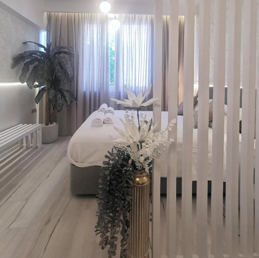 Lindy V Apartment Atena Exterior foto