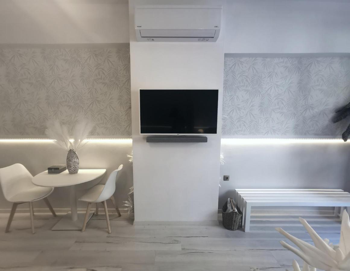 Lindy V Apartment Atena Exterior foto